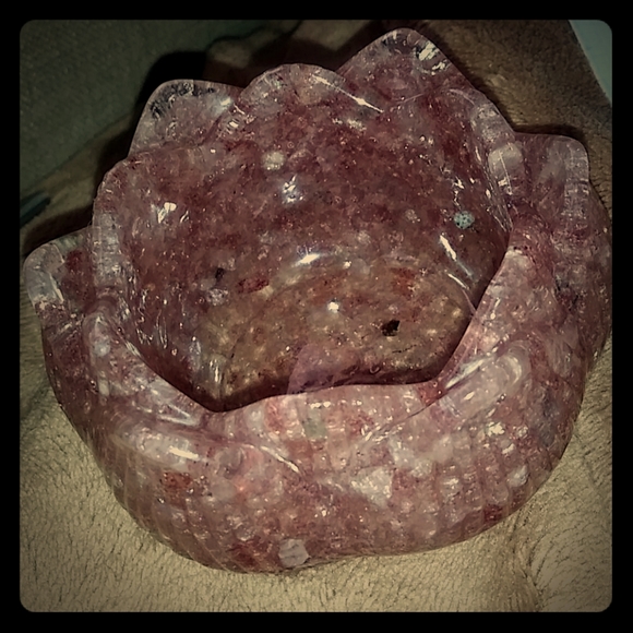 Lotus aragonite Bowl strawberry quartz - Picture 1 of 4